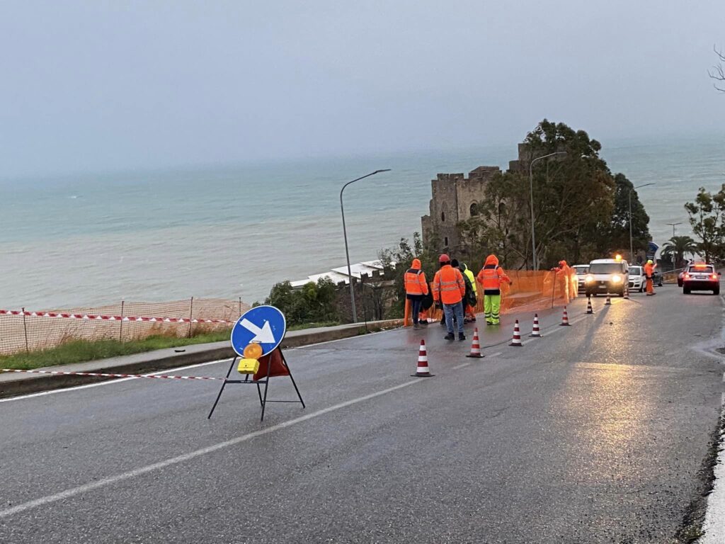 maltempo Roseto Capo Spulico calabria