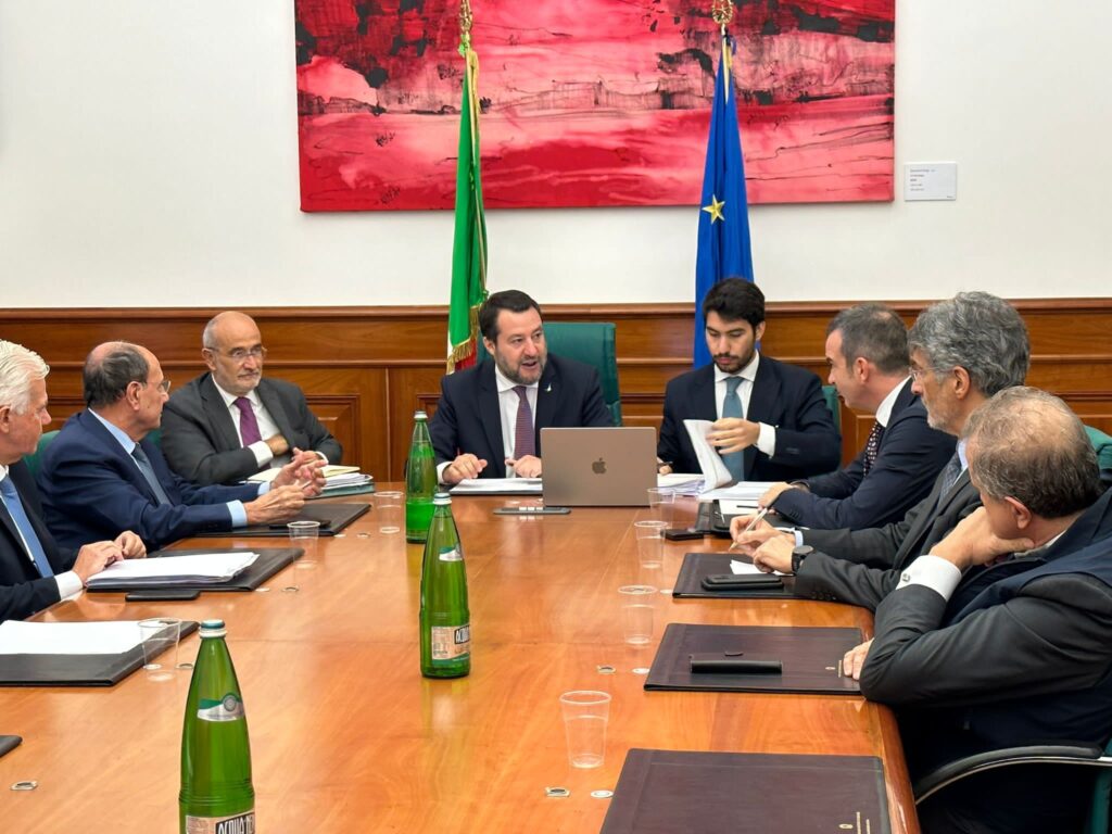 ponte sullo stretto incontro salvini regioni