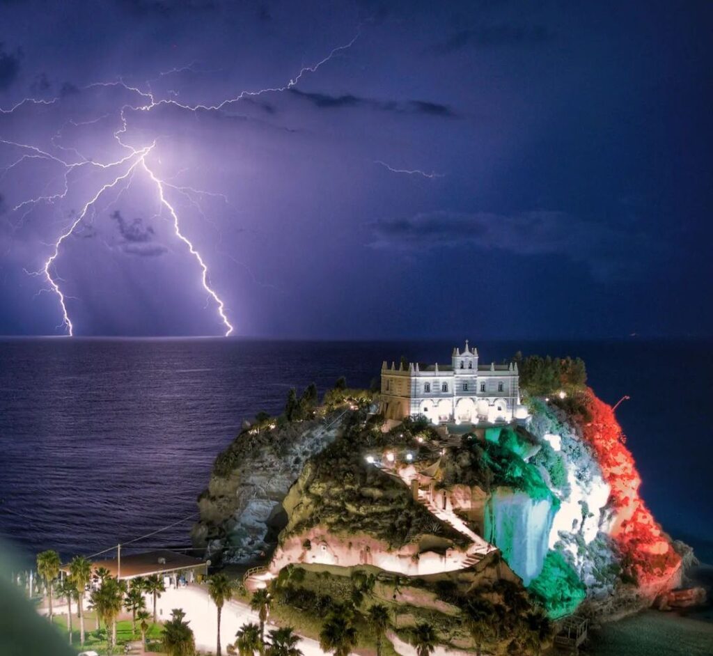 temporale tropea saette mare