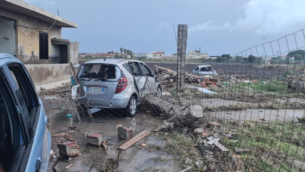 tornado Isola Capo Rizzuto 4 dicembre 2022