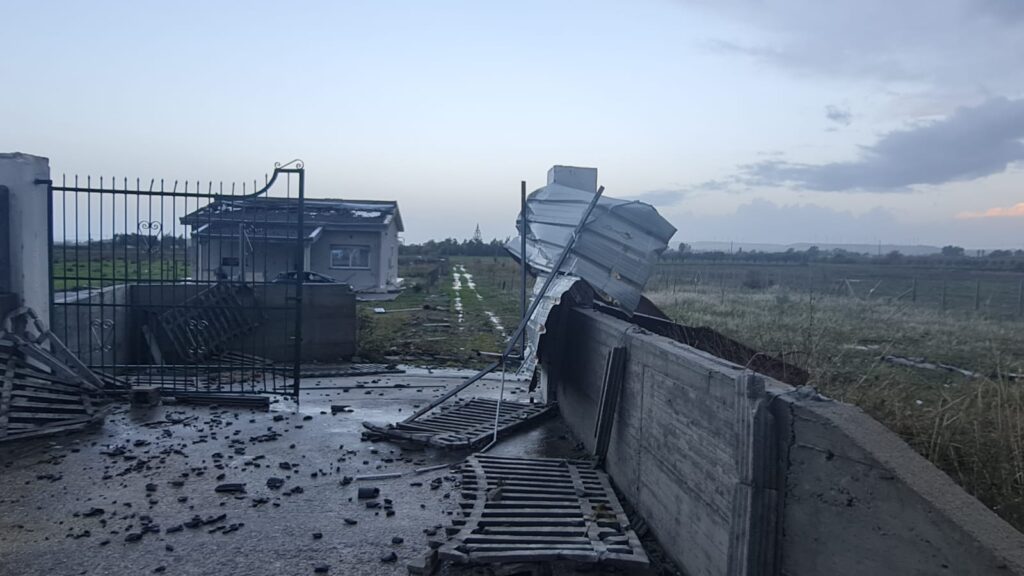 tornado Isola Capo Rizzuto 4 dicembre 2022