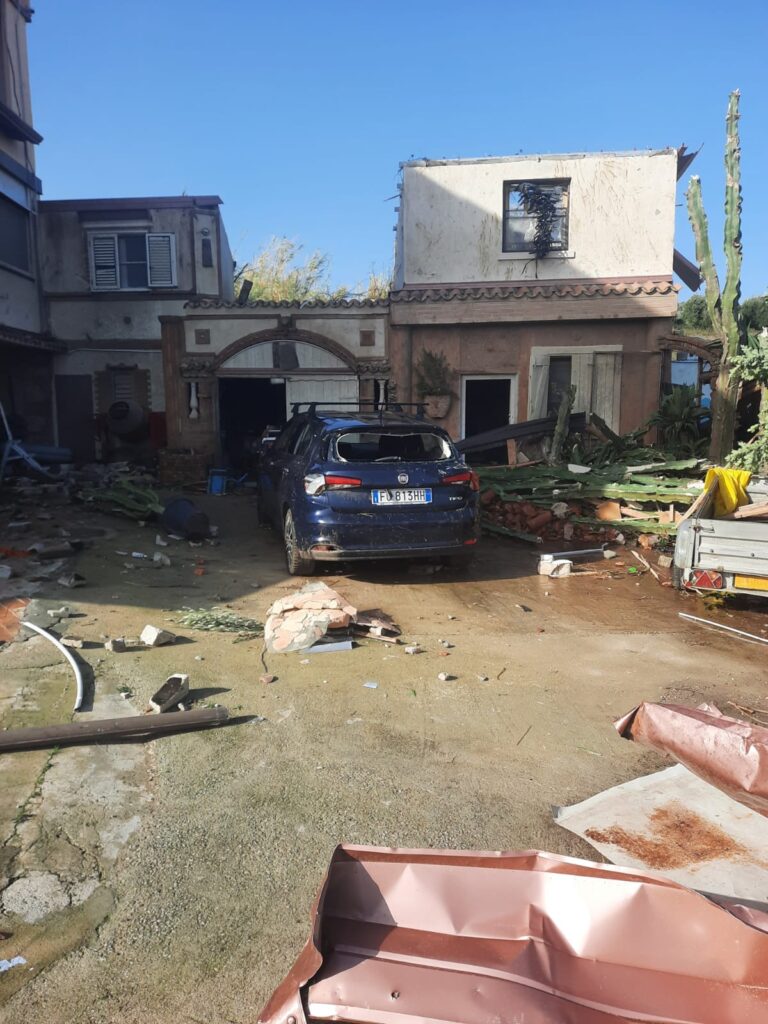 tornado isola di capo rizzuto