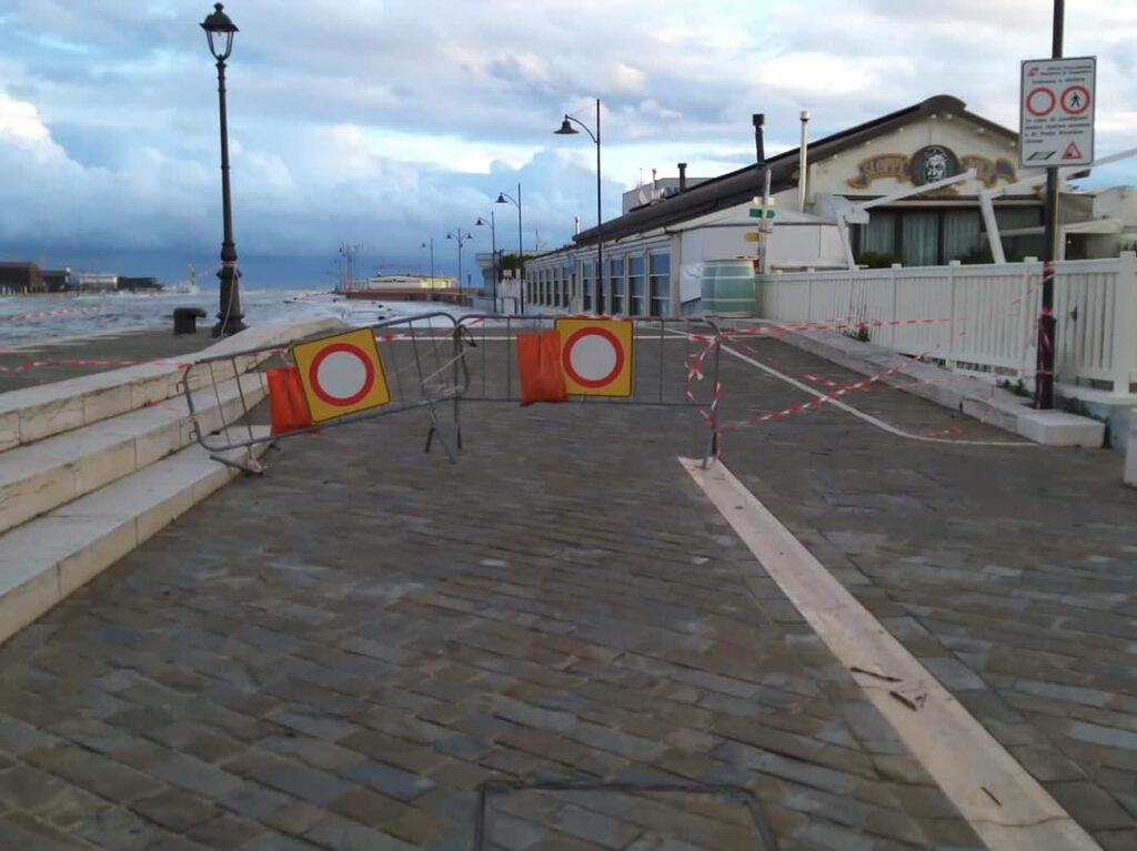 maltempo vento mareggiate cesenatico