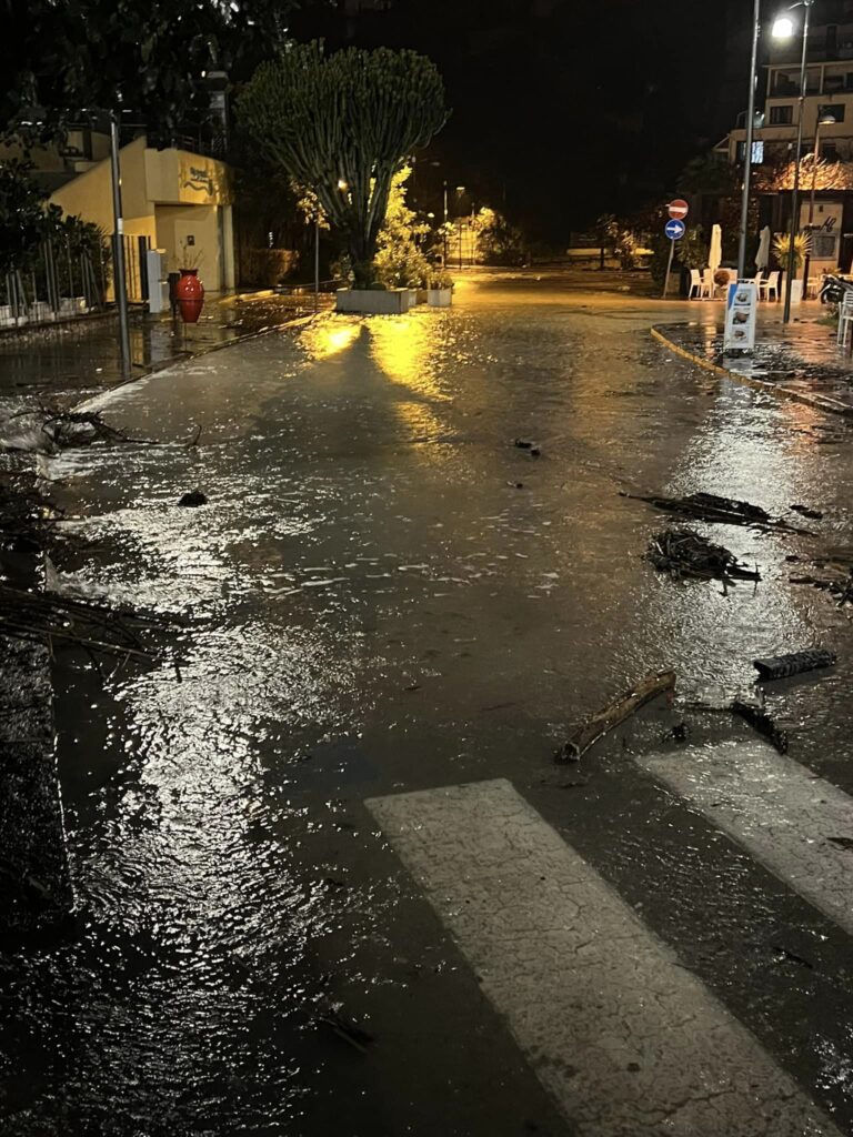 mareggiata Marina di Vietri sul Mare