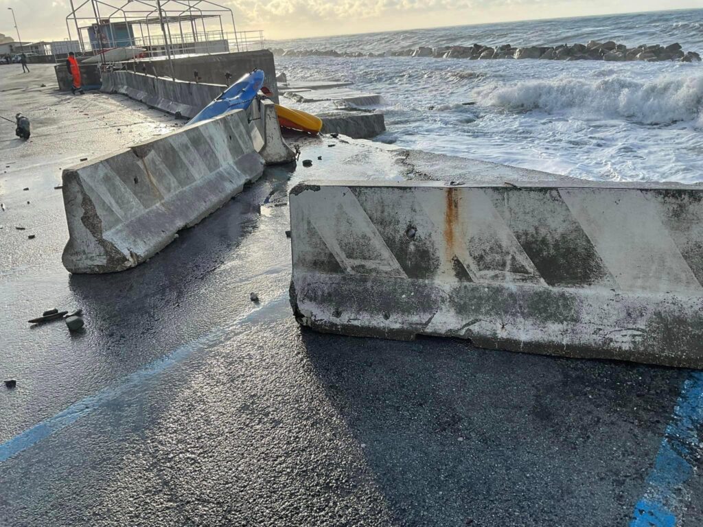 mareggiata ventimiglia liguria