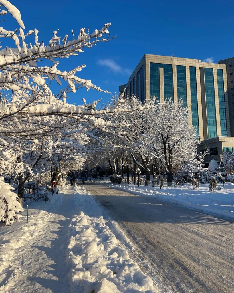 neve e freddo record a Taşkent