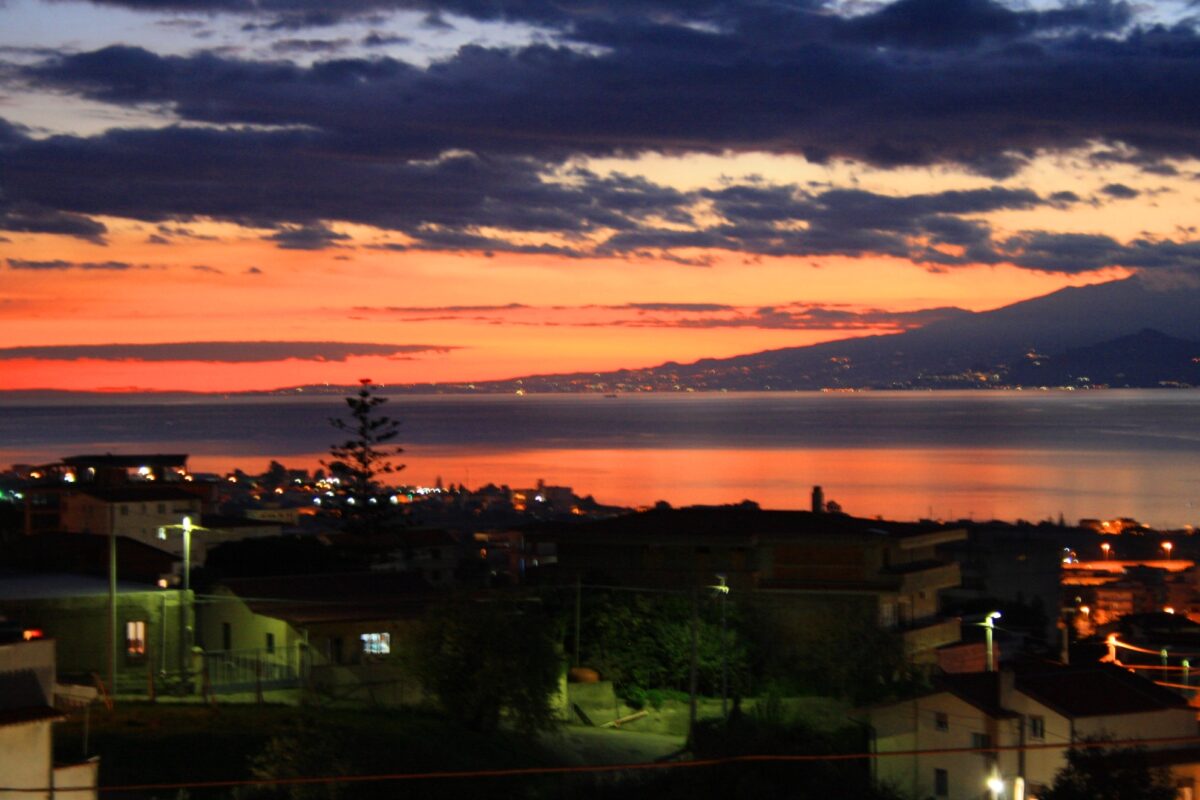 tramonto stretto di messina 8 gennaio 2023