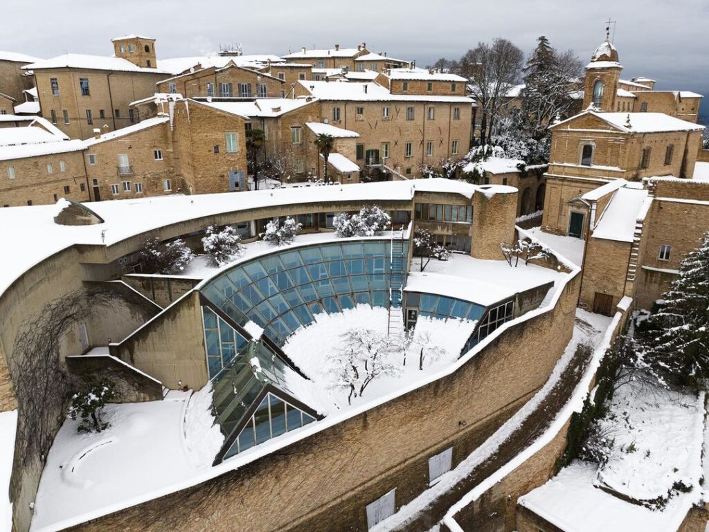 La neve di oggi a Urbino - 485 metri di altitudine nel nord delle Marche