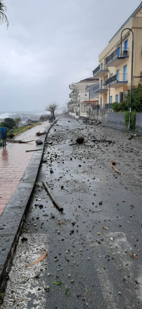 mareggiata stazzo ciclone helios