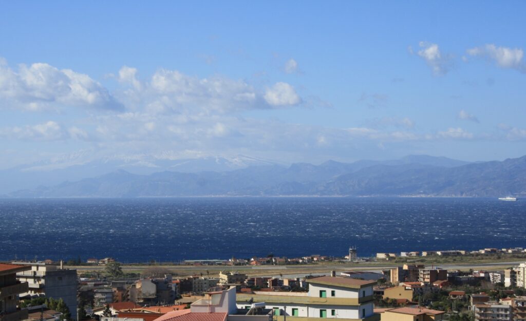 reggio calabria stretto di messina tramontana freddo