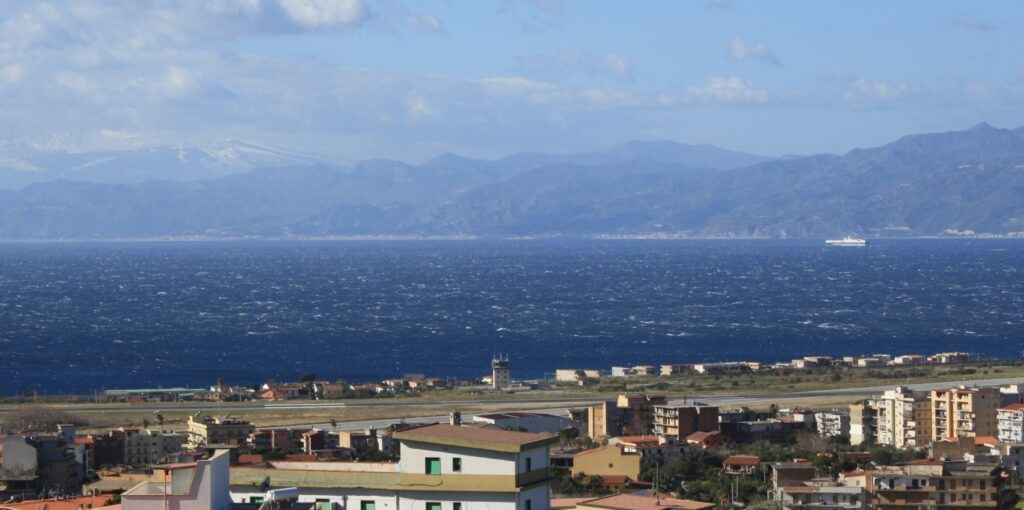 reggio calabria stretto di messina tramontana freddo