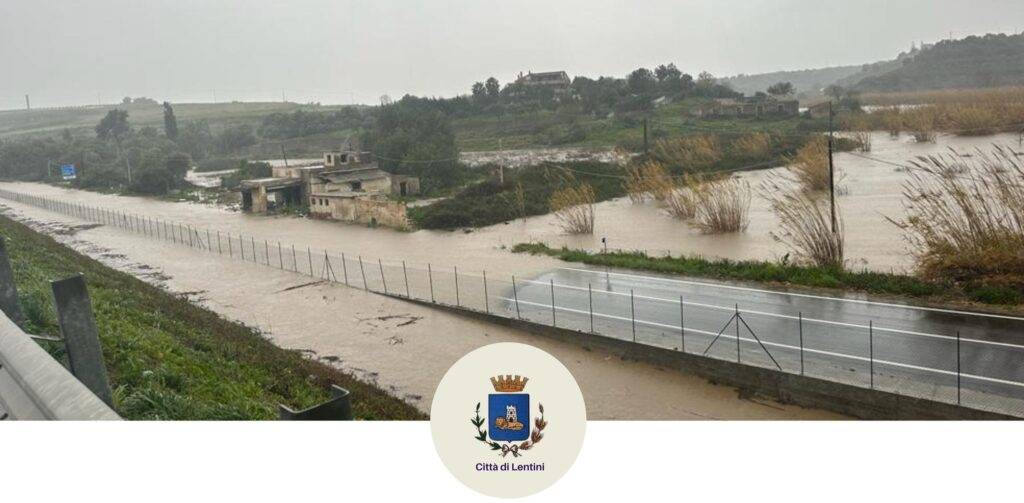 Maltempo Sicilia, Straripa Il Fiume San Leonardo: Disagi Alla Viabilità ...