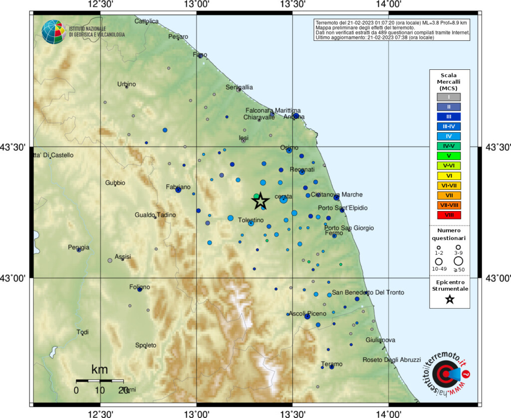 terremoto macerata marche scuole chiuse