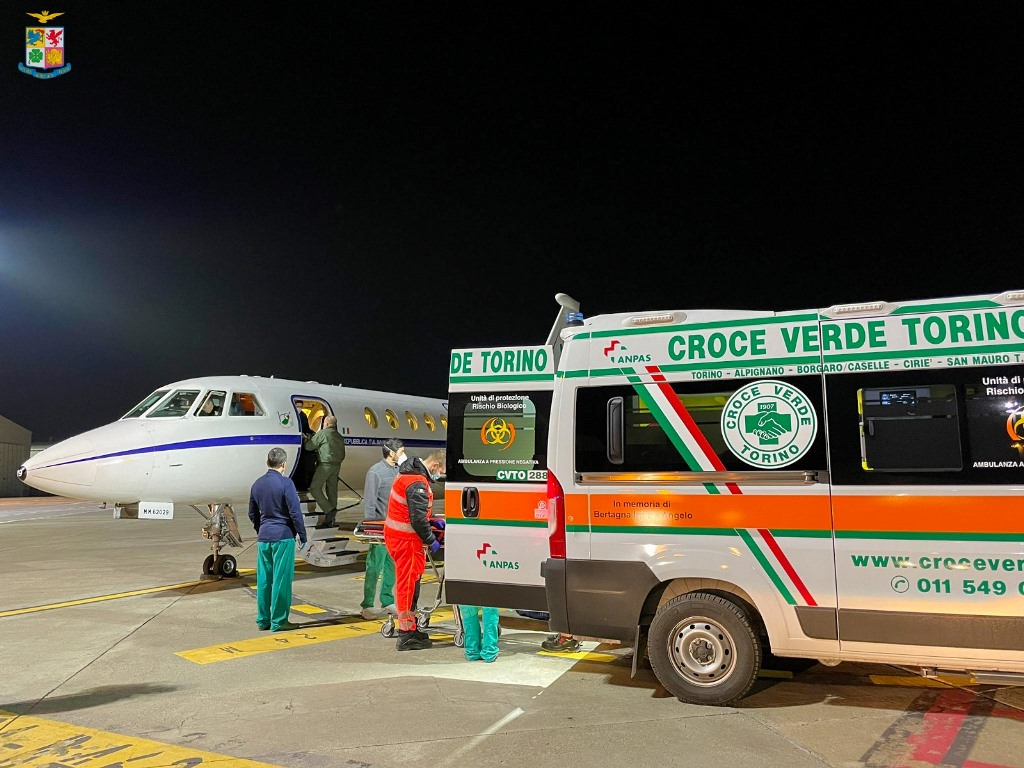 Soccorso aereo 3 voli salva vita dell Aeronautica Militare in