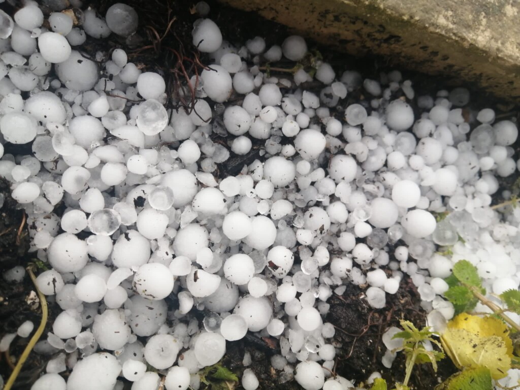 grandine roma oggi 27 marzo