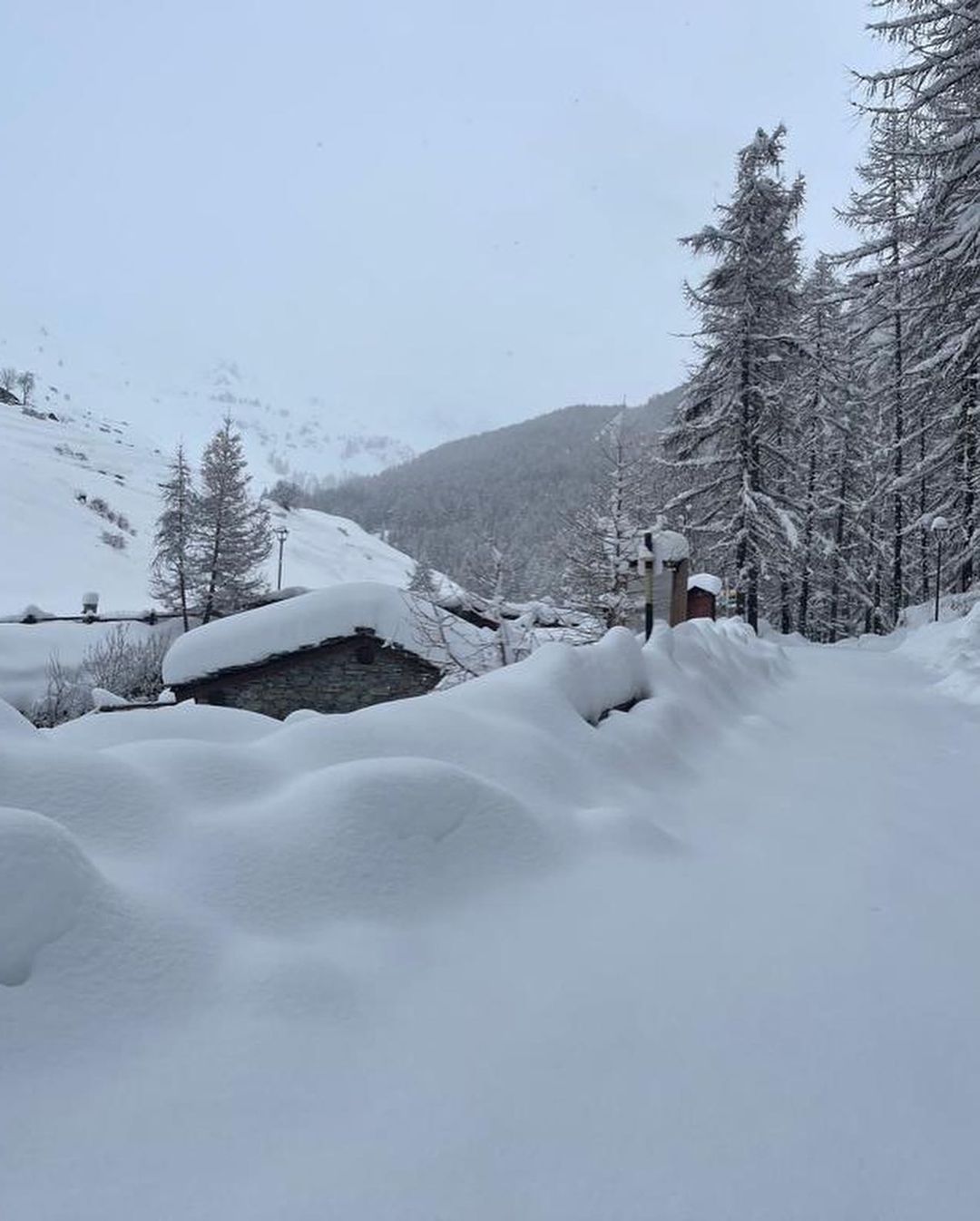 neve cervinia 11 marzo 2023