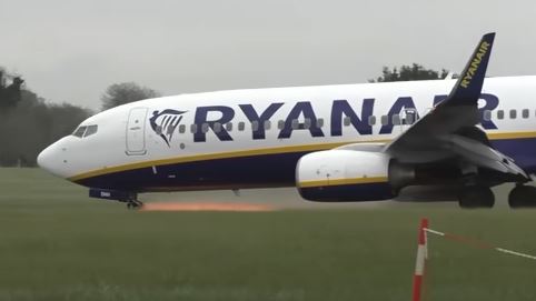 atterraggio emergenza ryanair