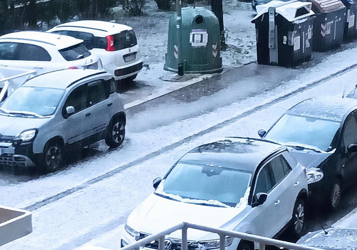 grandine roma ostia oggi 8 aprile