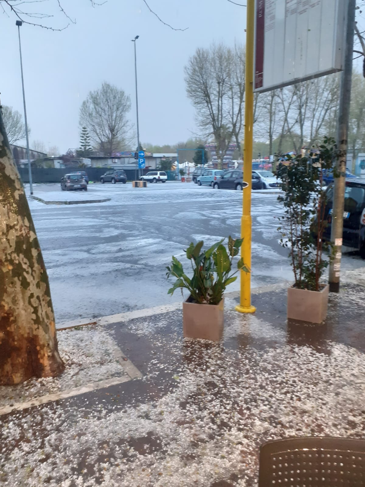 grandine roma ostia oggi 8 aprile