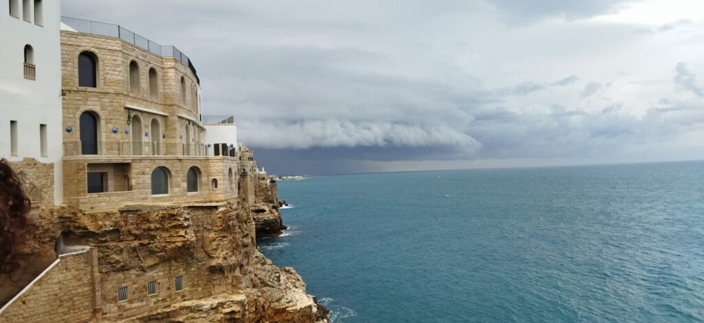 shelf cloud polignano a mare