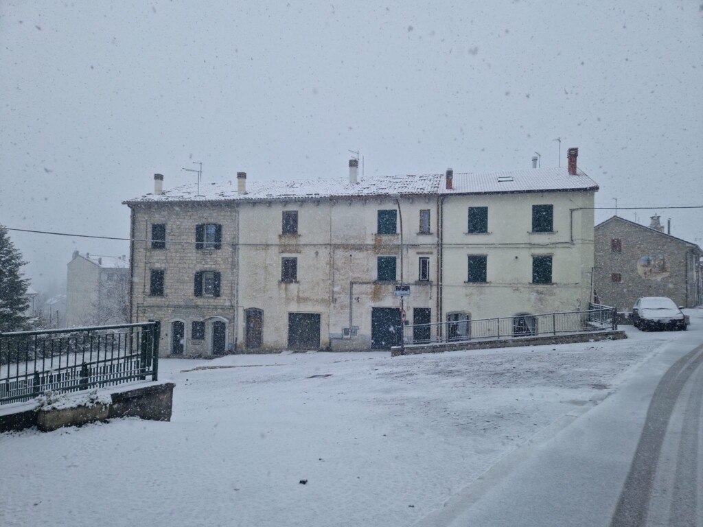 neve capracotta 8 aprile 2023