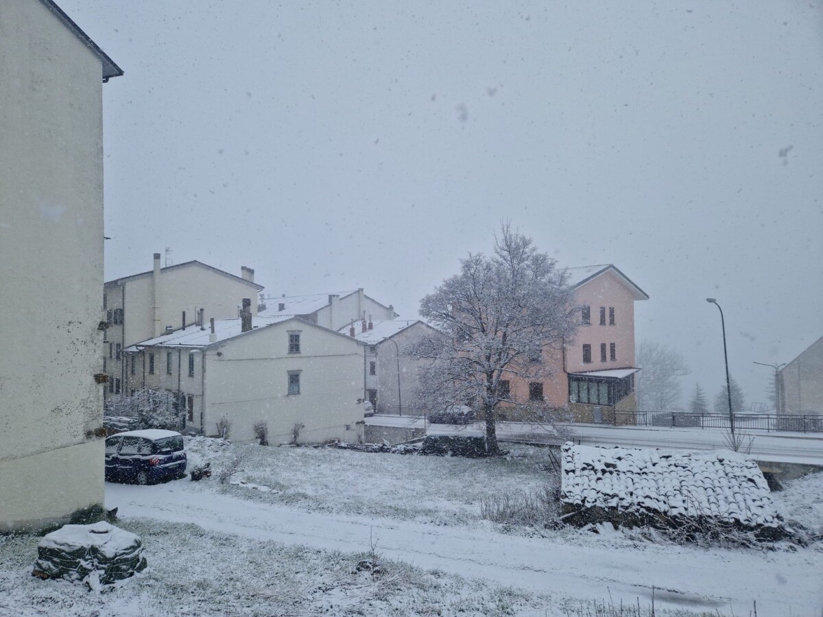 neve capracotta 8 aprile 2023