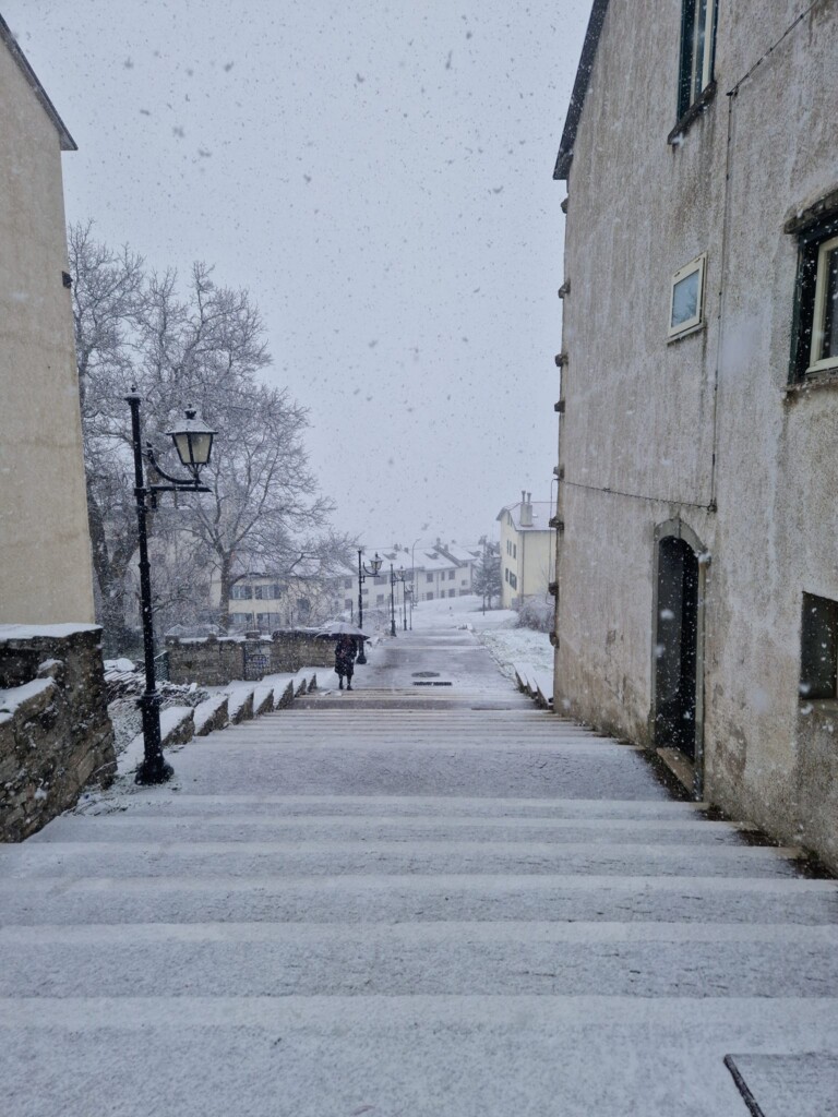 neve capracotta 8 aprile 2023