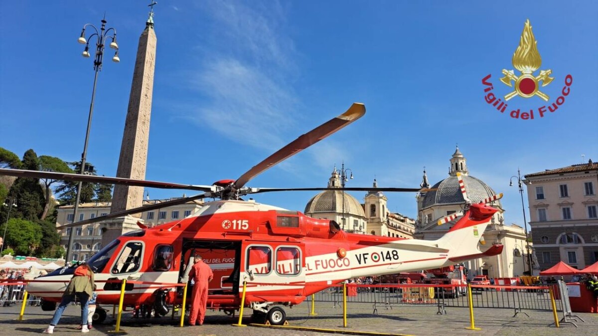 European Firefighters Experienxce - Roma 2323: a Piazza del Popolo in festa  con i Vigili del Fuoco 