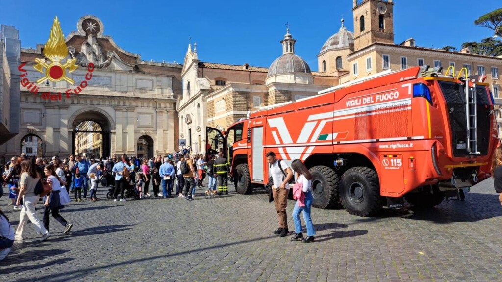 European Firefighters Experienxce - Roma 2323: a Piazza del Popolo in festa  con i Vigili del Fuoco 