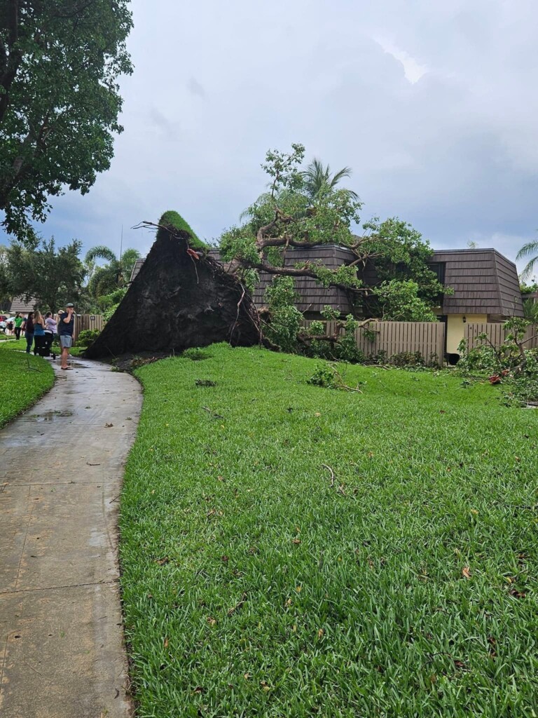 tornado palm beach gardens florida