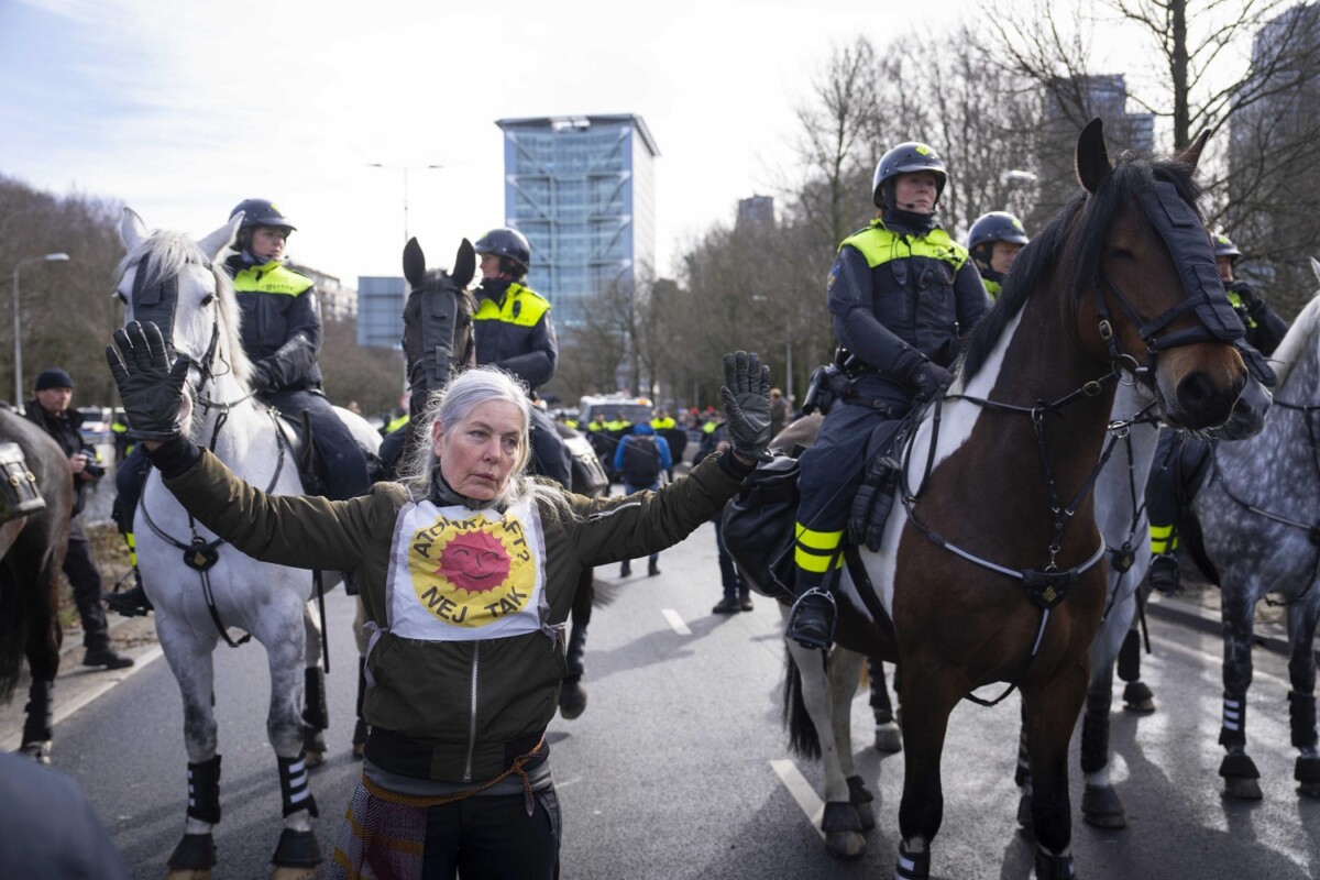 Extinction Rebellion aia