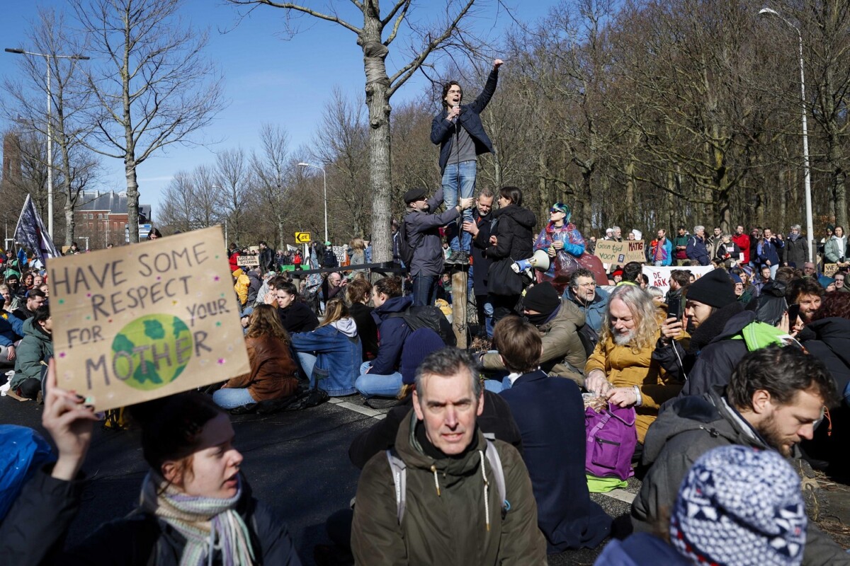 Extinction Rebellion aia