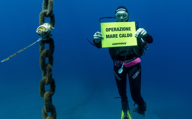 campagna "C'è di mezzo il mare" di Greenpeace