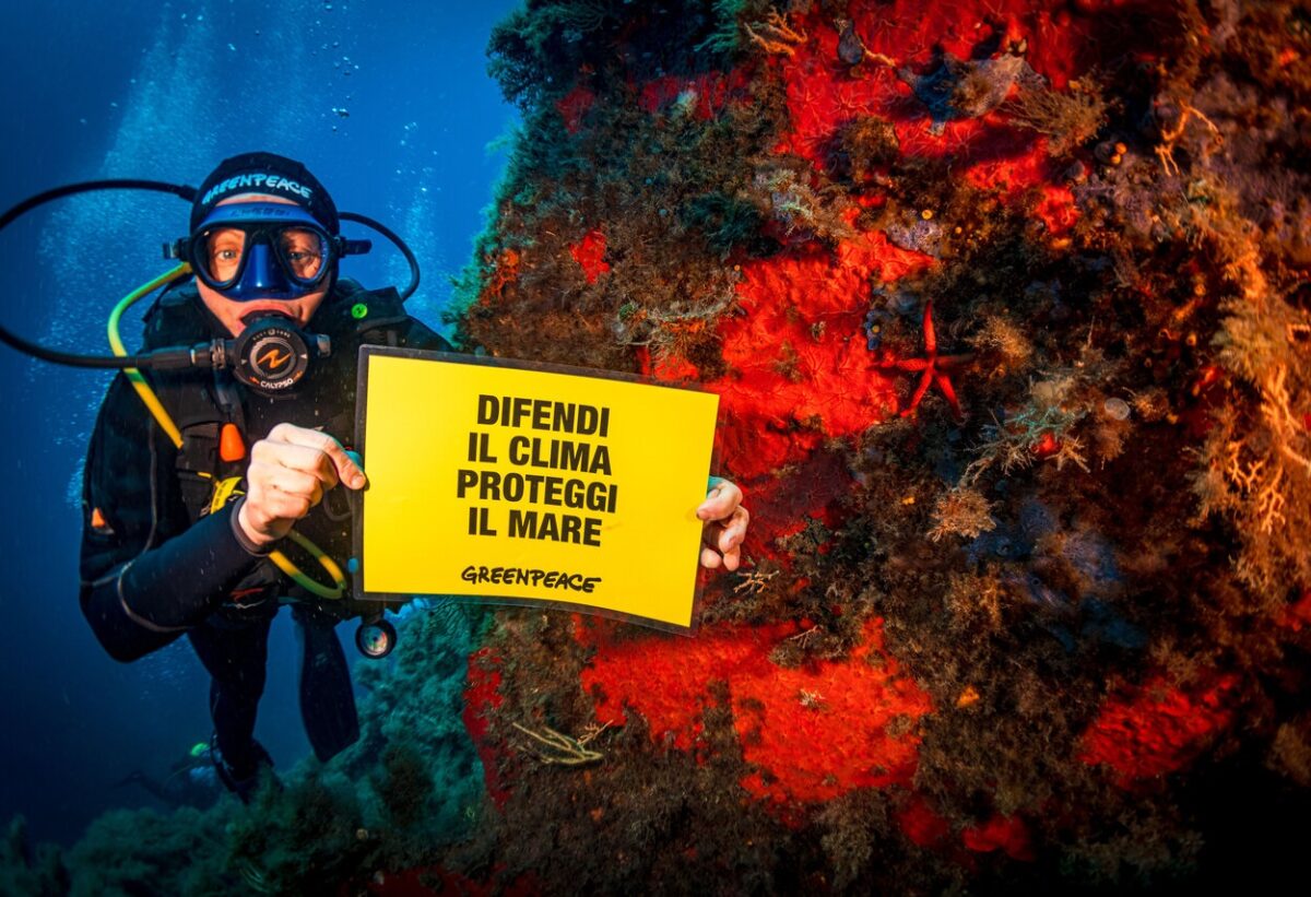 campagna "C'è di mezzo il mare" di Greenpeace