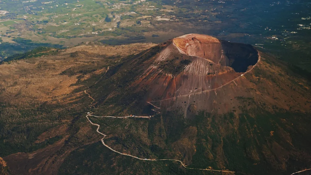 cammino dei due vulcani che fa parte della strada Regia