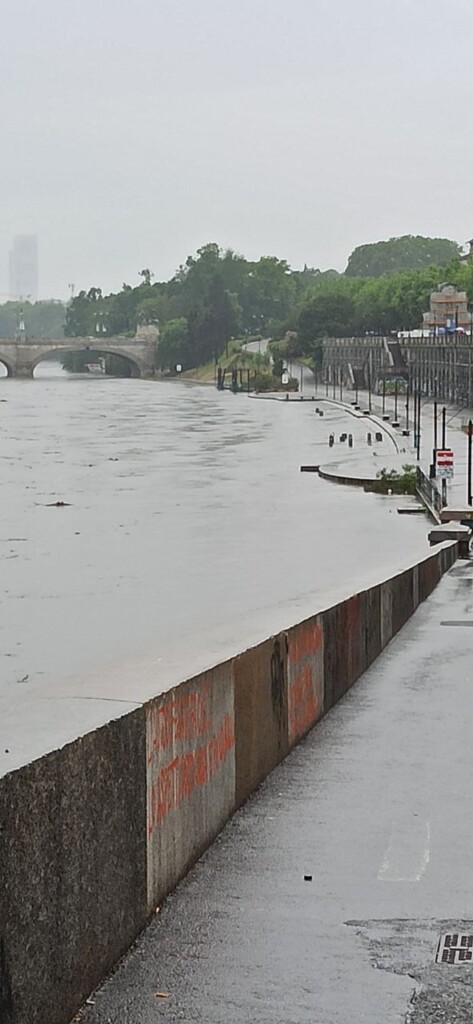 fiume po torino