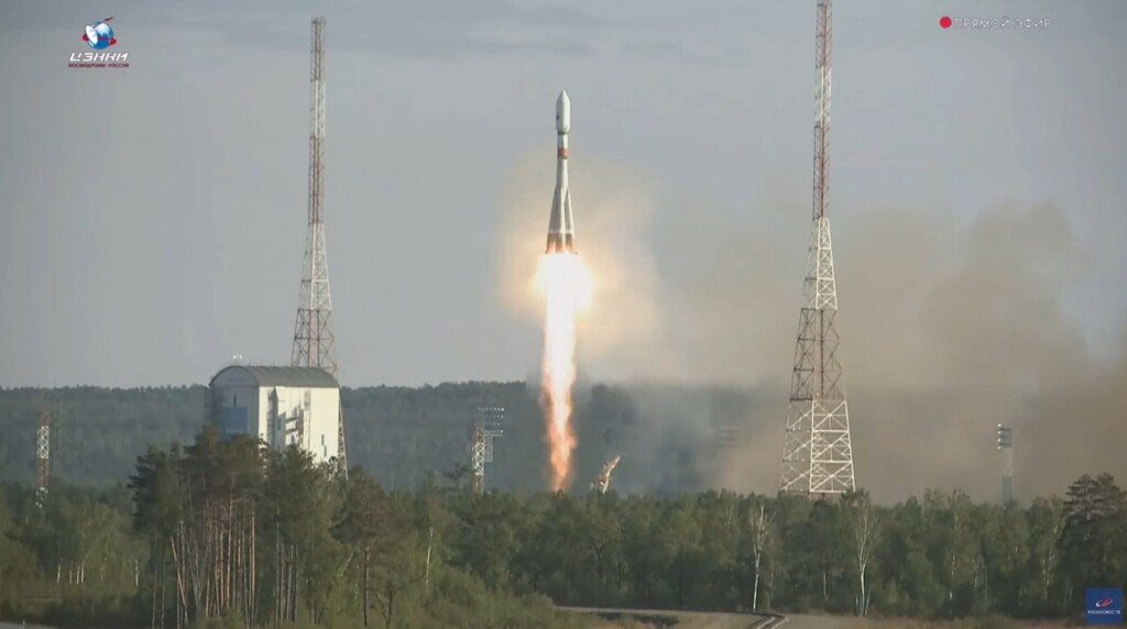 lancio soyuz satellite