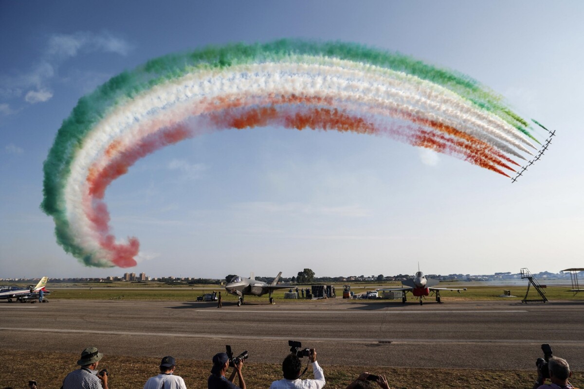 Aeronautica Militare: grande successo di pubblico per l'Airshow