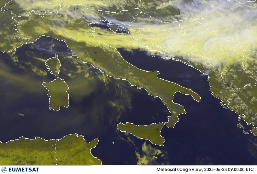 fumo incendi canada italia satellite