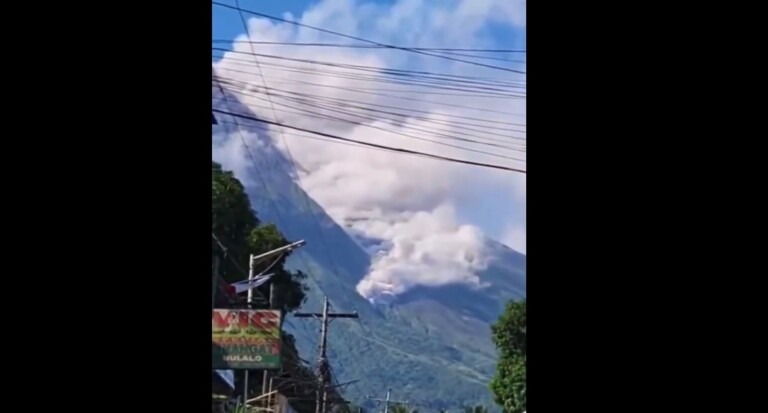 vulcano mayon filippine