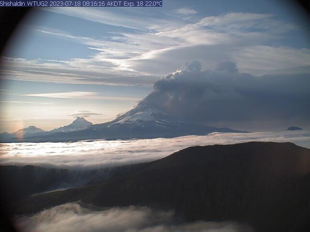 eruzione vulcano vulcano Shishaldin Alaska