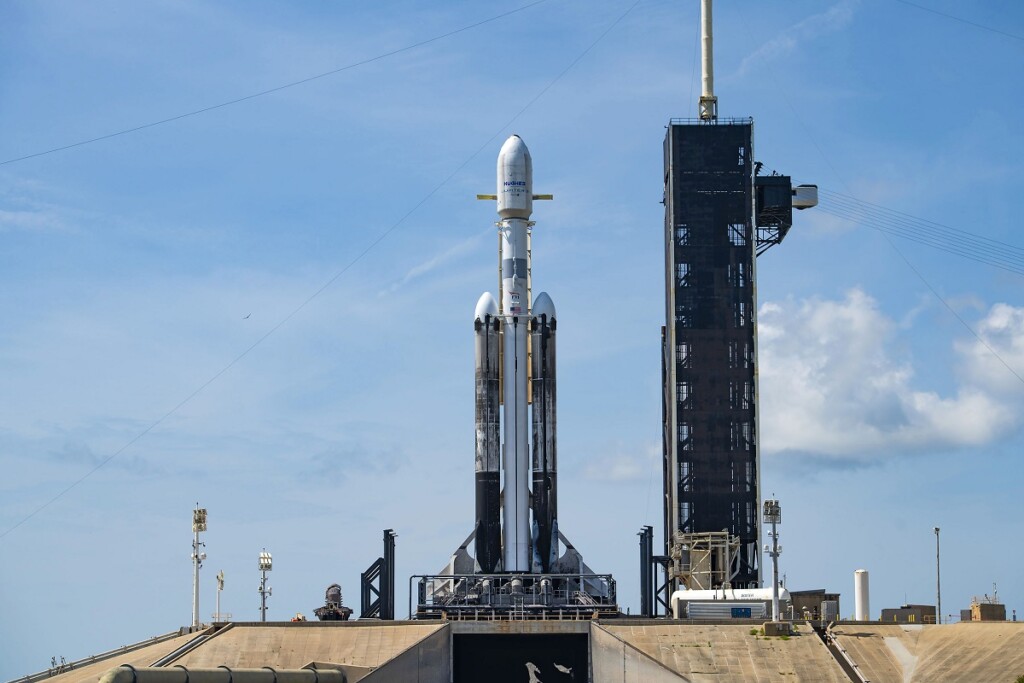 falcon heavy spacex