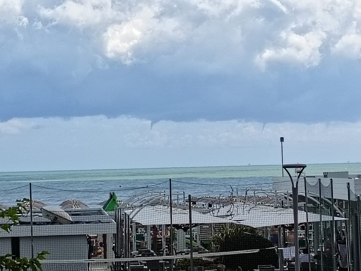 funnel cloud emilia romagna