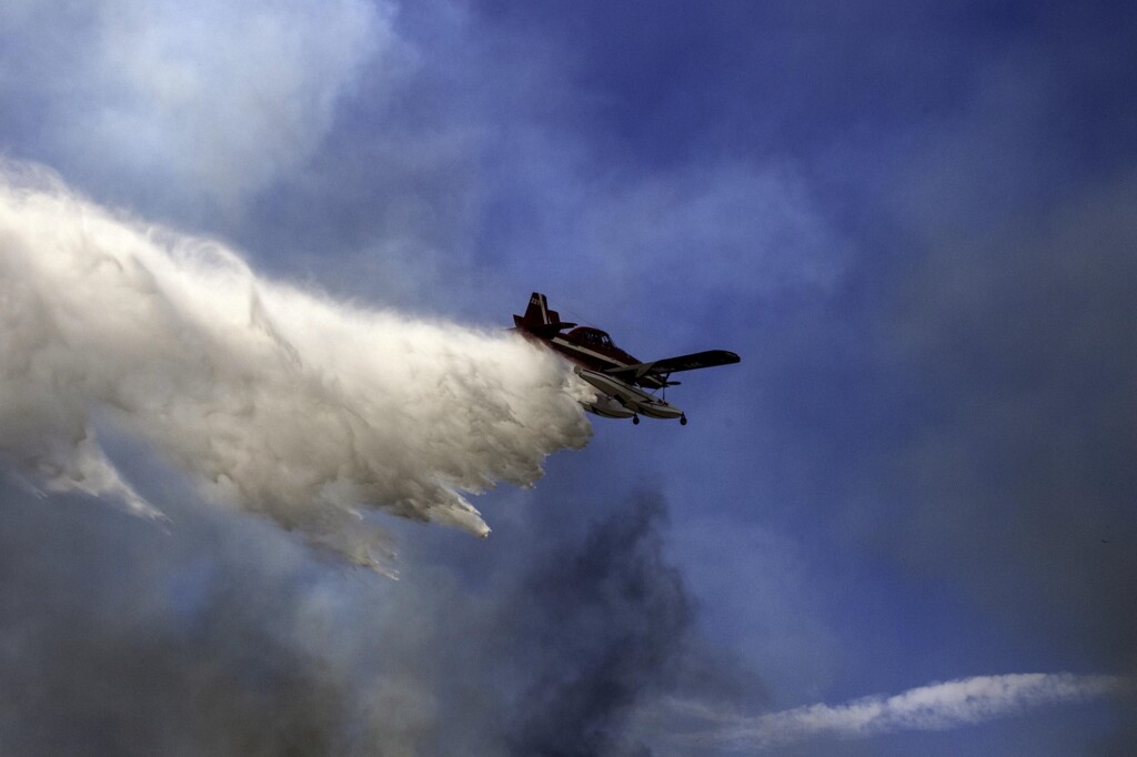 incendi volos grecia