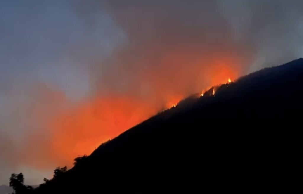 incendio svizzera alto vallese