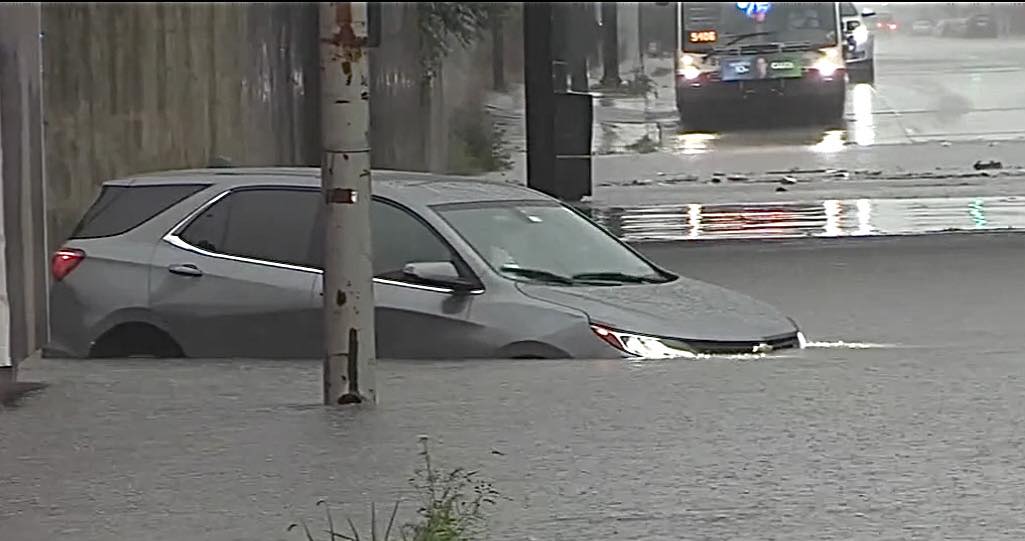 piogge inondzioni maltempo chicago