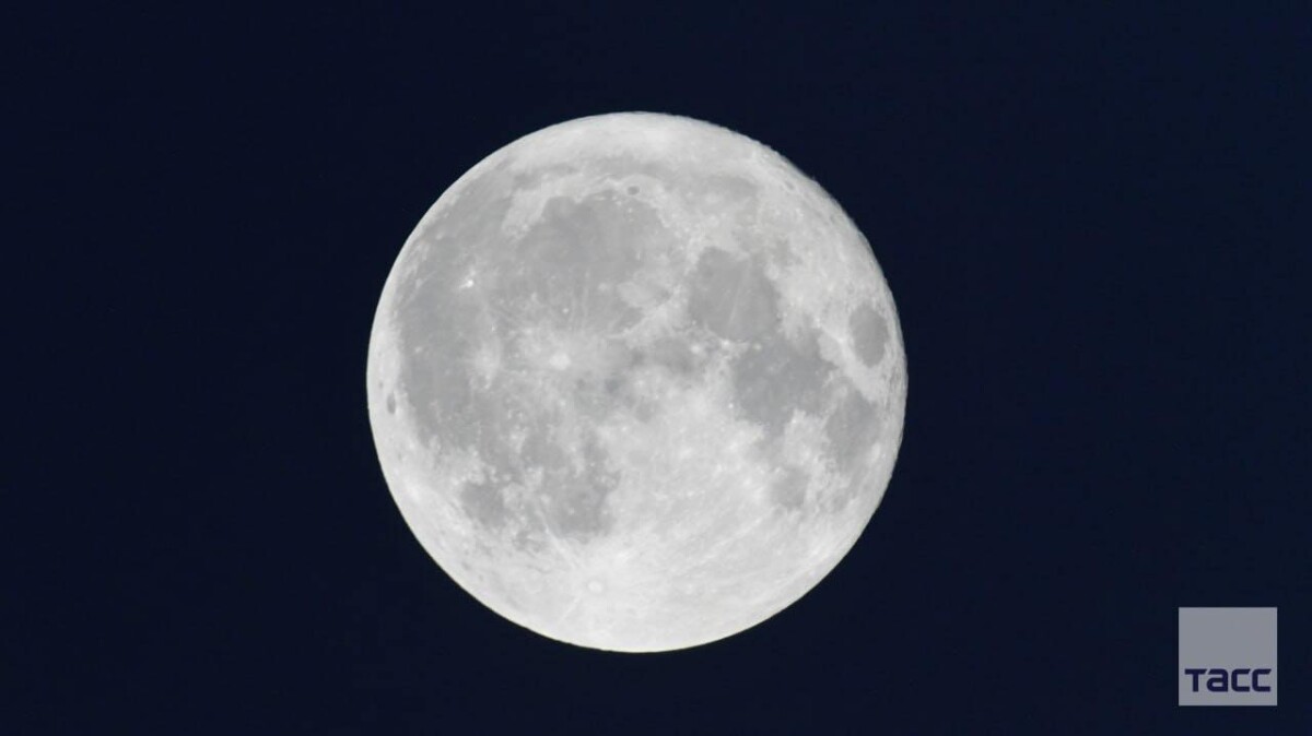 superluna stazione spaziale