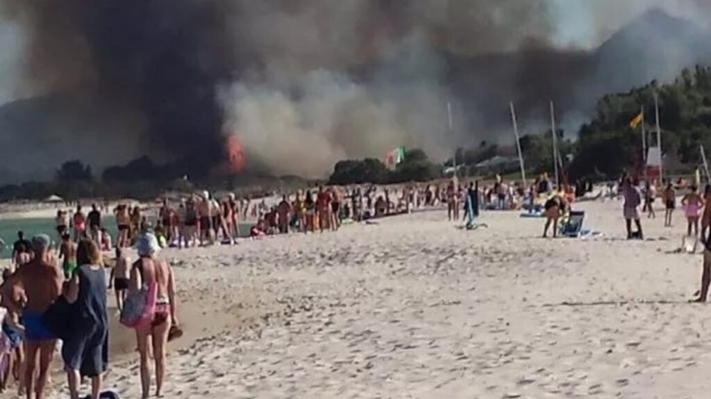 incendio Costa Rei, in provincia di Cagliari