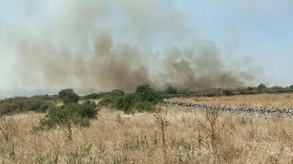 incendio a Taranto