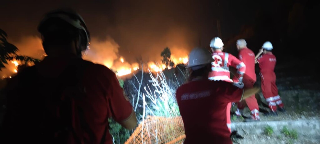 incendio maddaloni campania